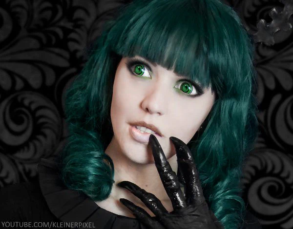 Phantasee Mini Sclera Lens Green Goblin (2 lenses/pack) - Image 4